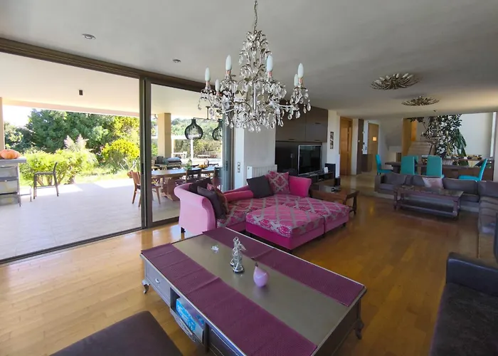 Villa Mirtylla Luxury Retreat W Pool, Bbq And Gym