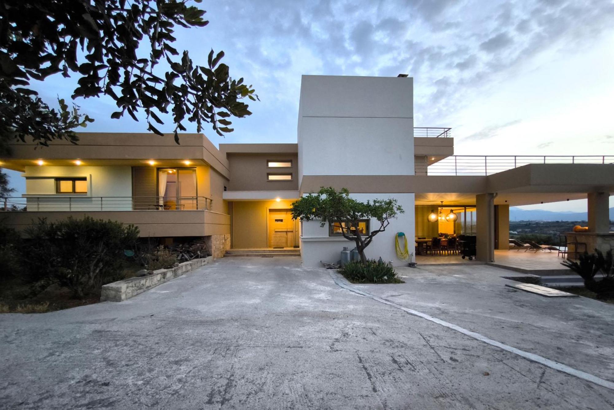 Mirtylla Luxury Retreat W Pool, Bbq And Gym Villa