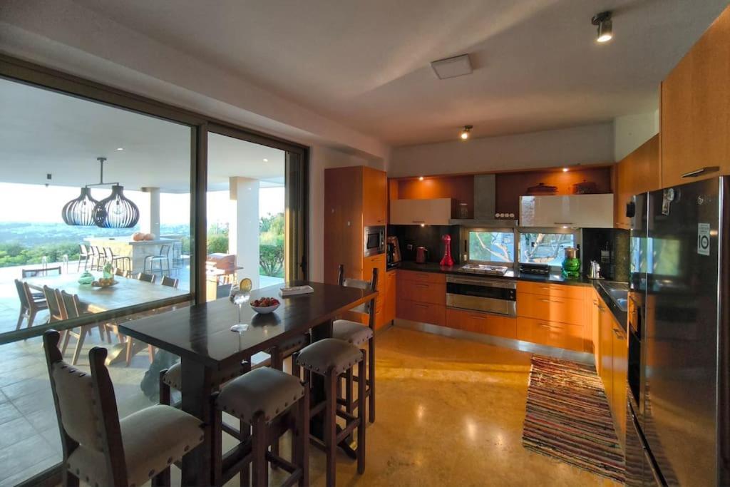 Mirtylla Luxury Retreat W Pool, Bbq And Gym Villa