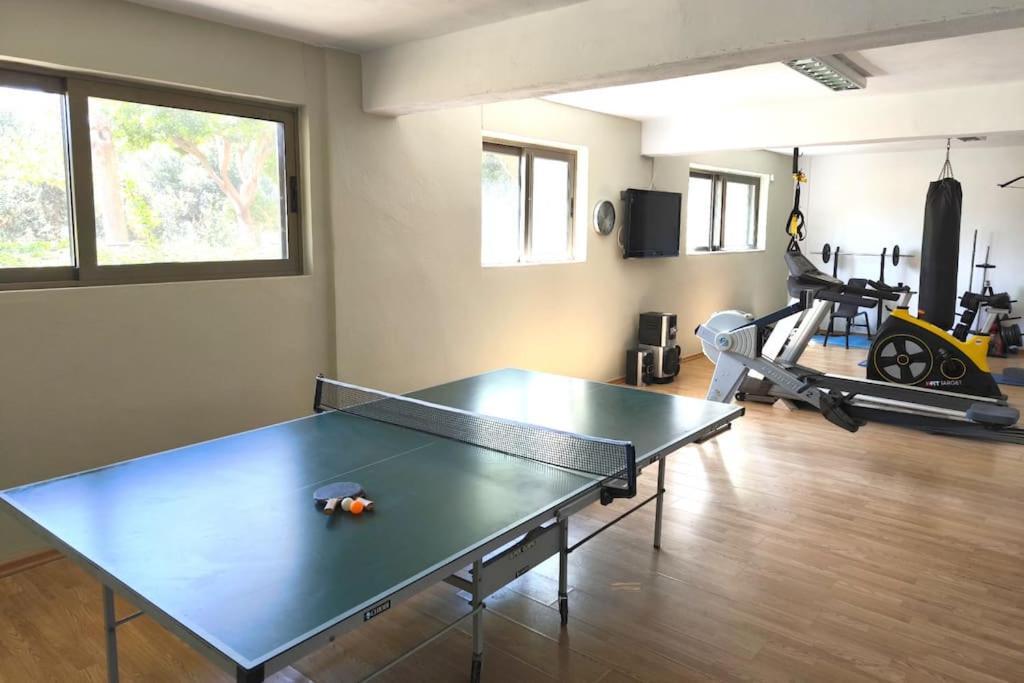 Mirtylla Luxury Retreat W Pool, Bbq And Gym Villa Héraklion